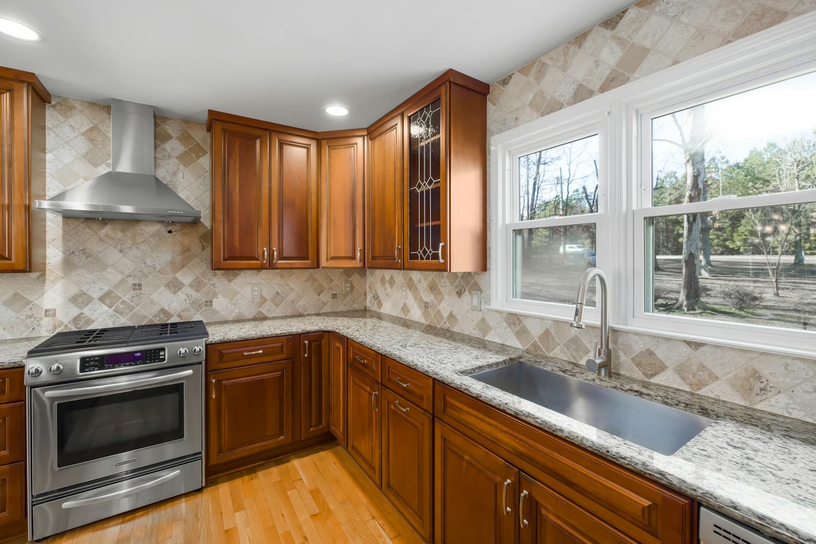 DCS wall-mount ventilation hood — professional range hood repair